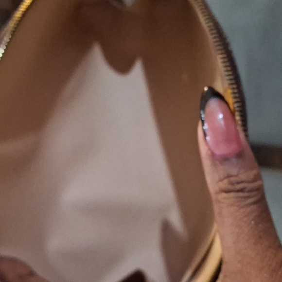 Louis Vuitton cosmetics pouch set - Picture 6 of 11